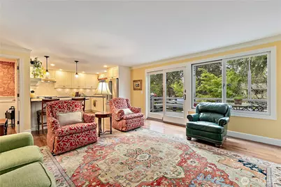 6771 81st Avenue SE, Mercer Island, WA 98040 - Photo 9