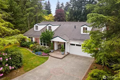 6771 81st Avenue SE, Mercer Island, WA 98040 - Photo 1