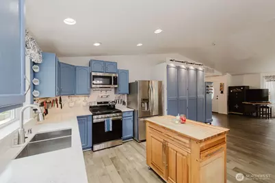 10720 Wicks Lake Road SW, Port Orchard, WA 98367 - Photo 11