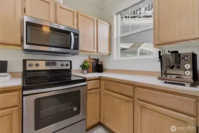5400 Harbour Pointe Boulevard #G202, Mukilteo, WA 98275 - Photo 7