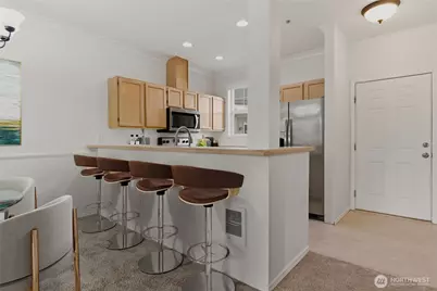 5400 Harbour Pointe Boulevard #G202, Mukilteo, WA 98275 - Photo 9