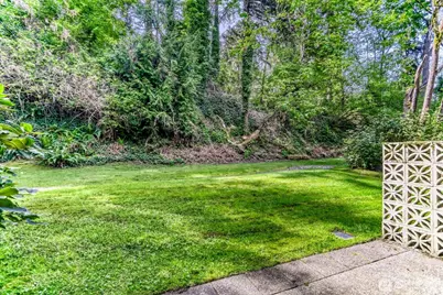 1226 Bellefield Park Lane NW #1226, Bellevue, WA 98004 - Photo 25