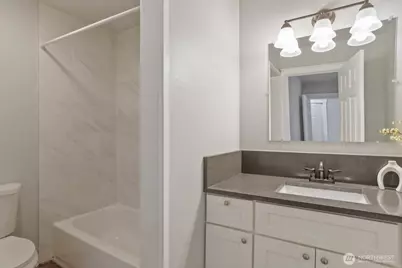 1226 Bellefield Park Lane NW #1226, Bellevue, WA 98004 - Photo 15