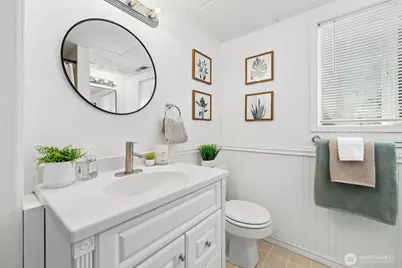 711 Eagle Cliff Rd NE, Bainbridge Island, WA 98110 - Photo 19