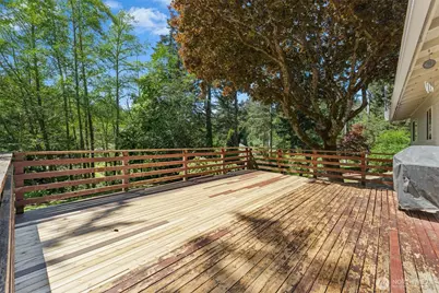 711 Eagle Cliff Rd NE, Bainbridge Island, WA 98110 - Photo 21