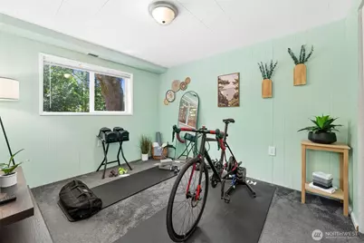 711 Eagle Cliff Rd NE, Bainbridge Island, WA 98110 - Photo 17