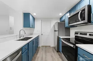 14620 NE 31st St, Bellevue, WA 98007 - Photo 7