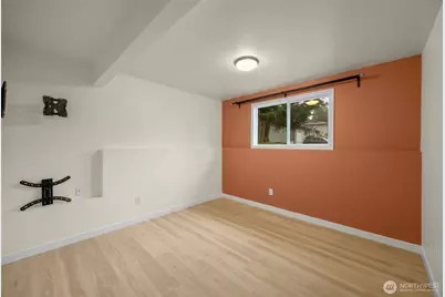 15718 126th Place NE, Woodinville, WA 98072 - Photo 13