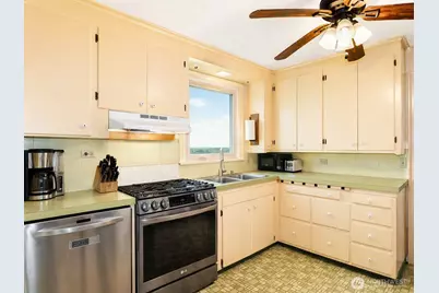 39919 S Farmington Road, Latah, WA 99108 - Photo 13