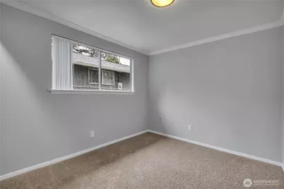 13033 31st Ave NE, Seattle, WA 98125 - Photo 17