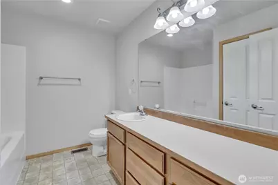 19124 97 Avenue Ct E, Puyallup, WA 98375 - Photo 13