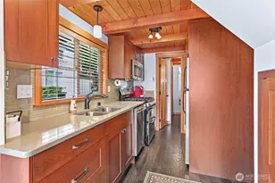 990 Lake Whatcom Blvd, Sedro Woolley, WA 98284 - Photo 11