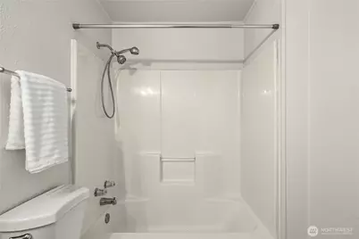10112 SE 200th Street, Kent, WA 98031 - Photo 15