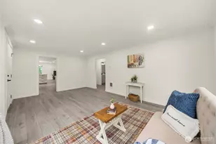 10112 SE 200th St, Kent, WA 98031 - Photo 5