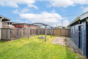 1329 Porter St, Enumclaw, WA 98022 - Photo 25
