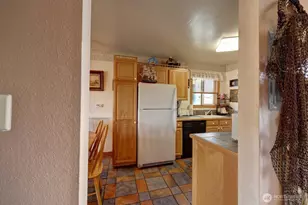 210 26th Street NW, Long Beach, WA 98631 - Photo 5