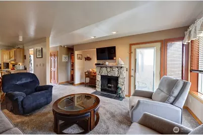 210 26th Street NW #203-4, Long Beach, WA 98631 - Photo 1