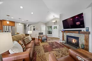 11013 Bayview Cir, Anderson Island, WA 98303 - Photo 15