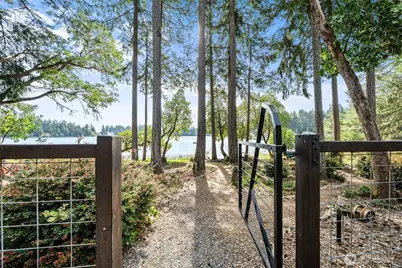 11013 Bayview Circle, Anderson Island, WA 98303 - Photo 37