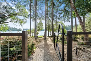 11013 Bayview Cir, Anderson Island, WA 98303 - Photo 37