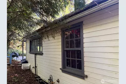 1054 Lake Whatcom Boulevard, Bellingham, WA 98284 - Photo 5