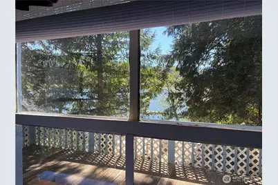 1054 Lake Whatcom Boulevard, Bellingham, WA 98284 - Photo 11