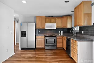 9402 S Sheridan Ave, Tacoma, WA 98444 - Photo 13
