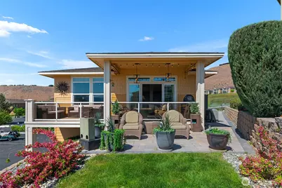 9119 Seahawk Lane NW, Quincy, WA 98848 - Photo 1