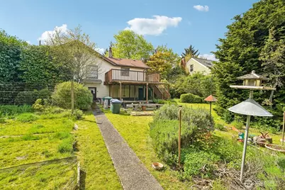 8812 Dibble Avenue NW, Seattle, WA 98117 - Photo 7