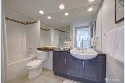 2929 1st Avenue #914, Seattle, WA 98121 - Photo 23