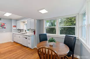 212 W 6th St, Centralia, WA 98531 - Photo 17