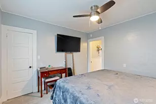 212 W 6th St, Centralia, WA 98531 - Photo 11