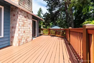 9236 NE 136th Pl, Kirkland, WA 98034 - Photo 11