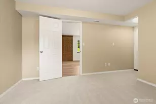 9236 NE 136th Pl, Kirkland, WA 98034 - Photo 33