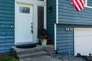9236 NE 136th Pl, Kirkland, WA 98034 - Photo 3