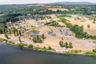 195 Bay Point Dr, Castle Rock, WA 98611 - Photo 35