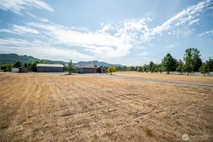 195 Bay Point Dr, Castle Rock, WA 98611 - Photo 37