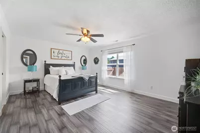 195 Bay Point Drive, Castle Rock, WA 98611 - Photo 11