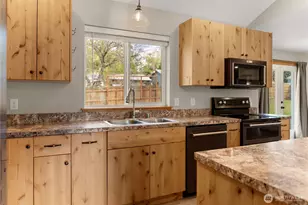 117 E 7th St, Tonasket, WA 98855 - Photo 15
