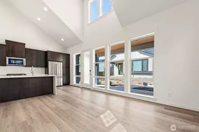 10215 135th Circle NE #28, Kirkland, WA 98033 - Photo 5