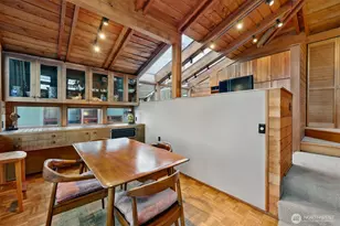 2727 Fairview Ave E, Seattle, WA 98102 - Photo 11