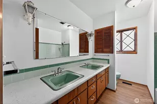 618 E 49th St, Tacoma, WA 98404 - Photo 13