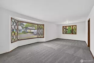 618 E 49th St, Tacoma, WA 98404 - Photo 5