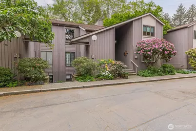 1542 NE 140th Street #E6, Seattle, WA 98125 - Photo 39