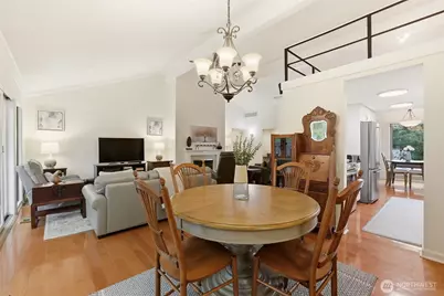 1542 NE 140th Street #E6, Seattle, WA 98125 - Photo 13