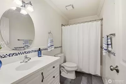 1542 NE 140th Street #E6, Seattle, WA 98125 - Photo 27