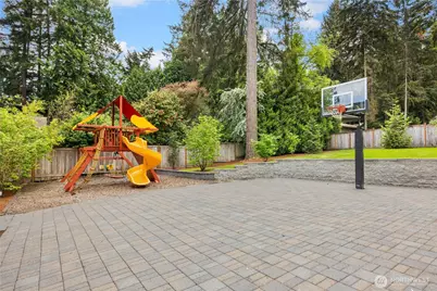 6821 96th Ave SE, Mercer Island, WA 98040 - Photo 37
