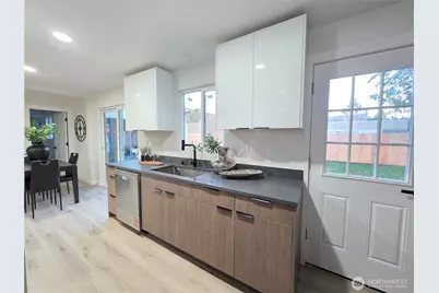 28202 85th Avenue S, Kent, WA 98032 - Photo 9