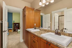 17003 Talbot Rd, Edmonds, WA 98026 - Photo 23