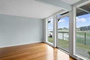 3717 Beach Dr SW, Seattle, WA 98116 - Photo 11